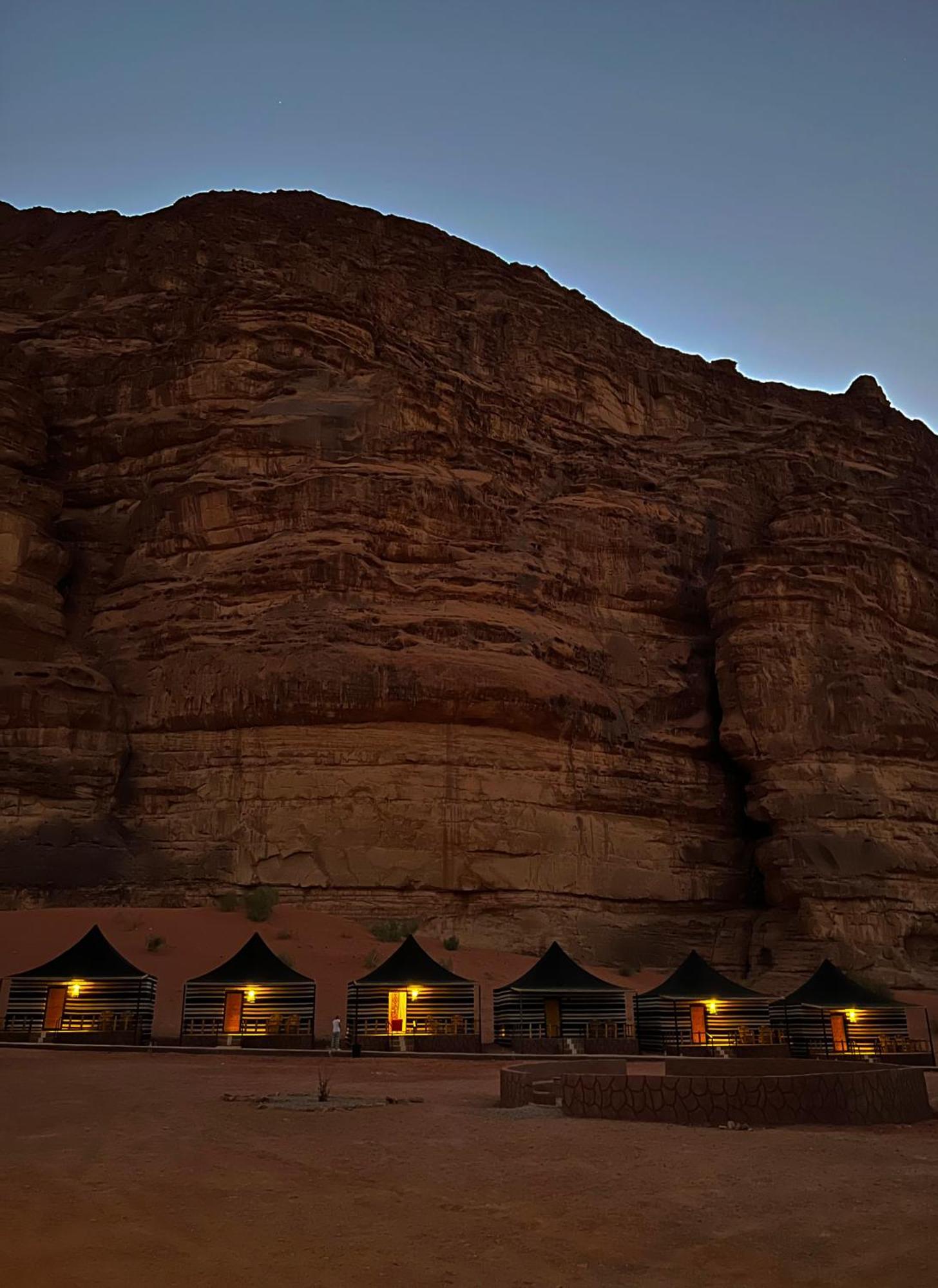 Hotel Star Camp & With Tor Wadi Rum Zewnętrze zdjęcie