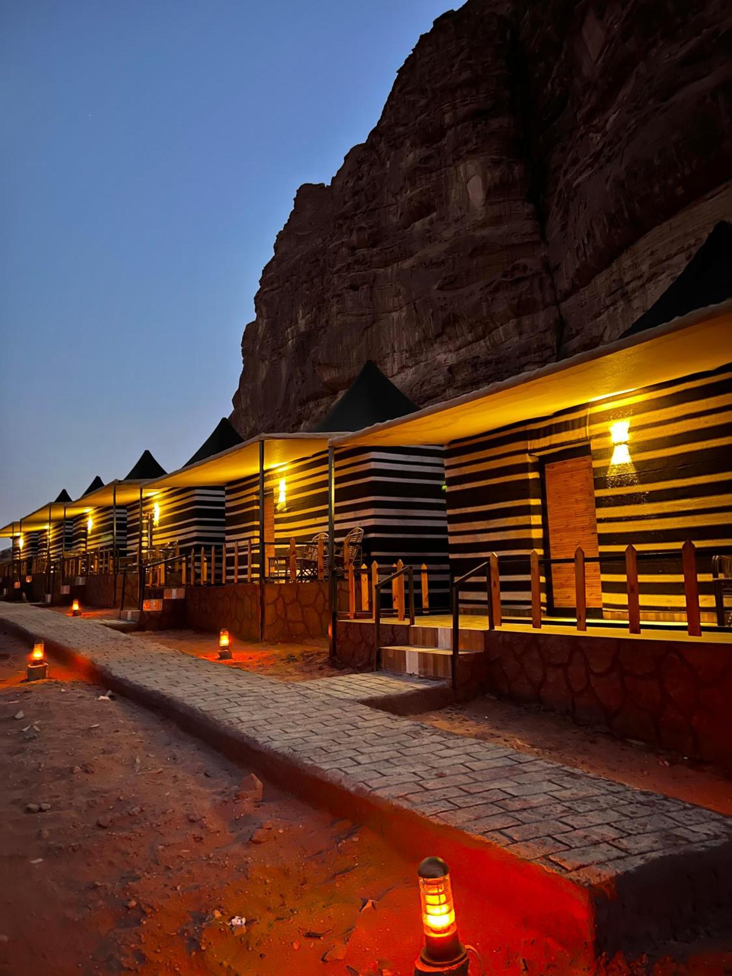 Hotel Star Camp & With Tor Wadi Rum Zewnętrze zdjęcie
